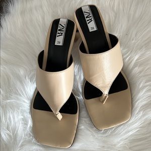 Leather high heel sandal - natural